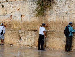 praying_the _western_wall